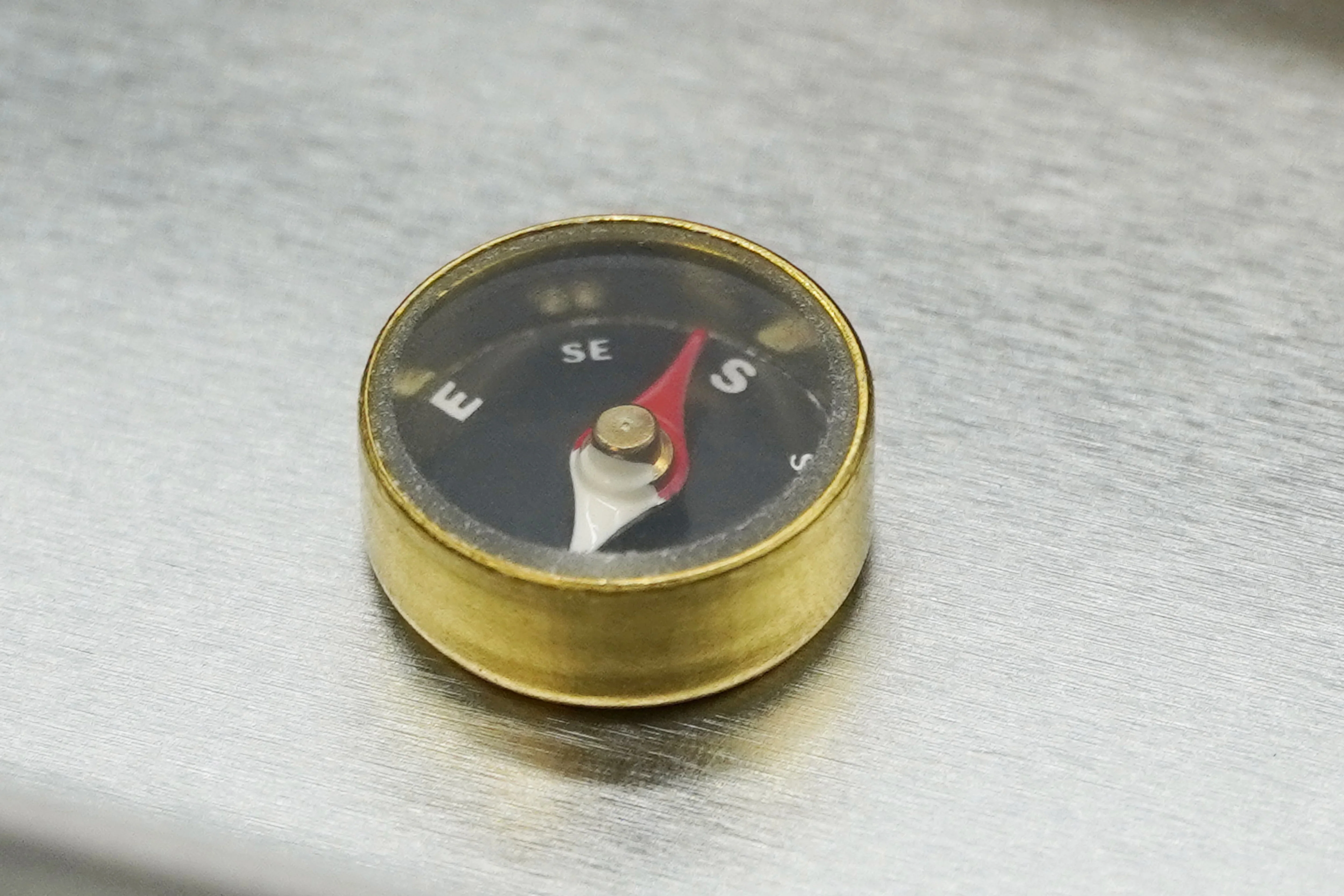 Thumb Tac Compass ( 2 Pack ) - Image 3