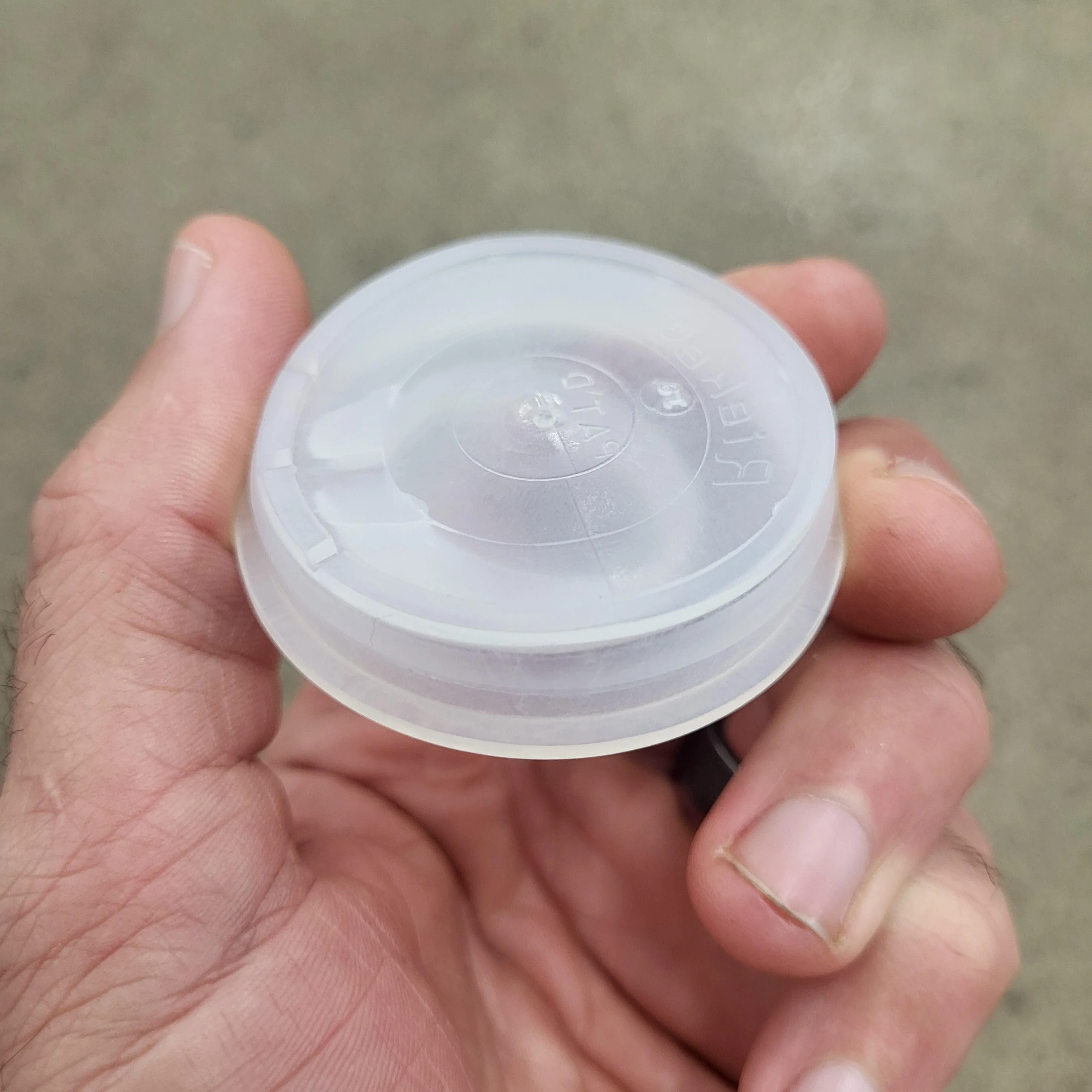 Tint Plug for Bucket Feeder - Image 3