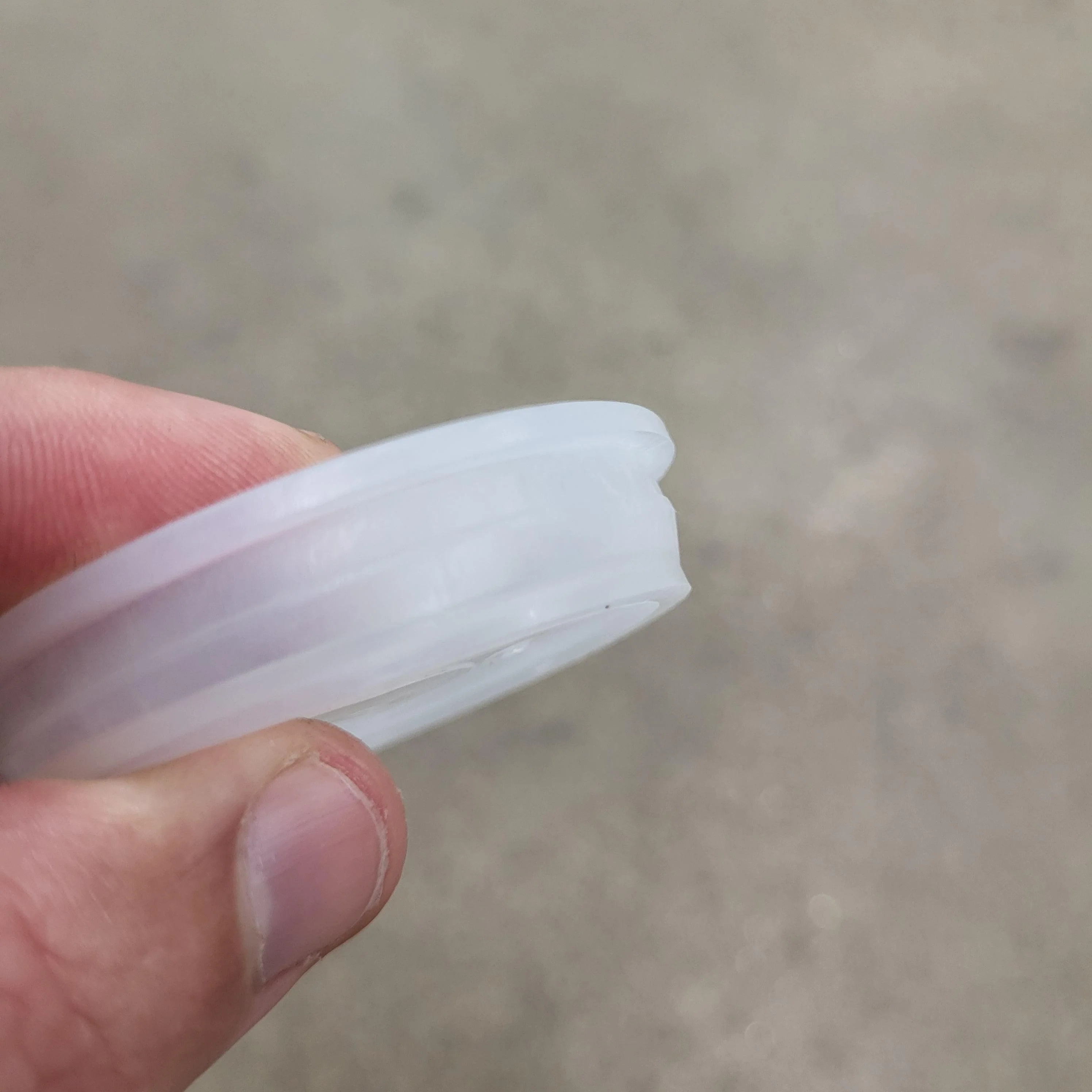 Tint Plug for Bucket Feeder - Image 4