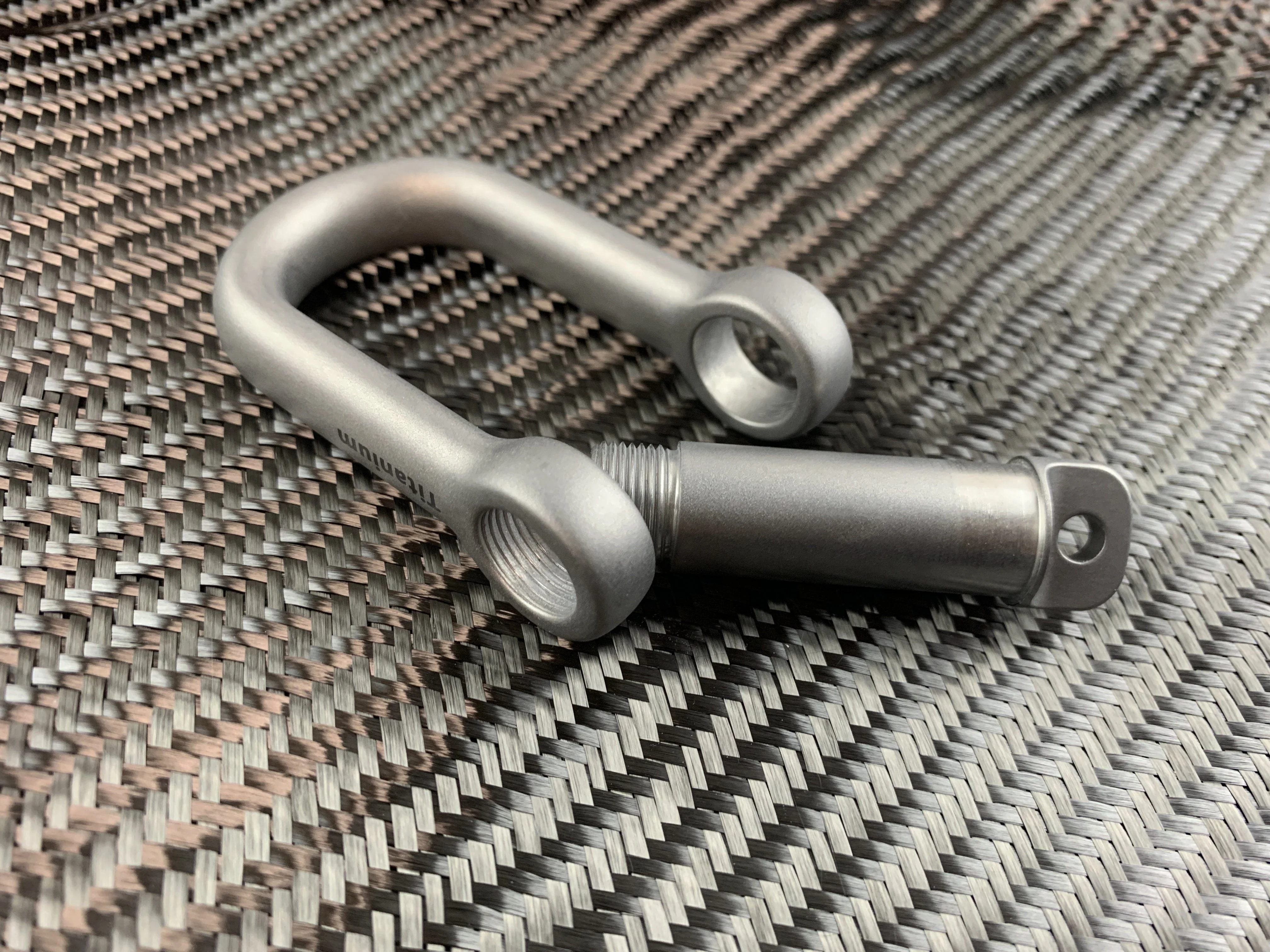 Titanium Gyve Rigging Shackle - Image 19