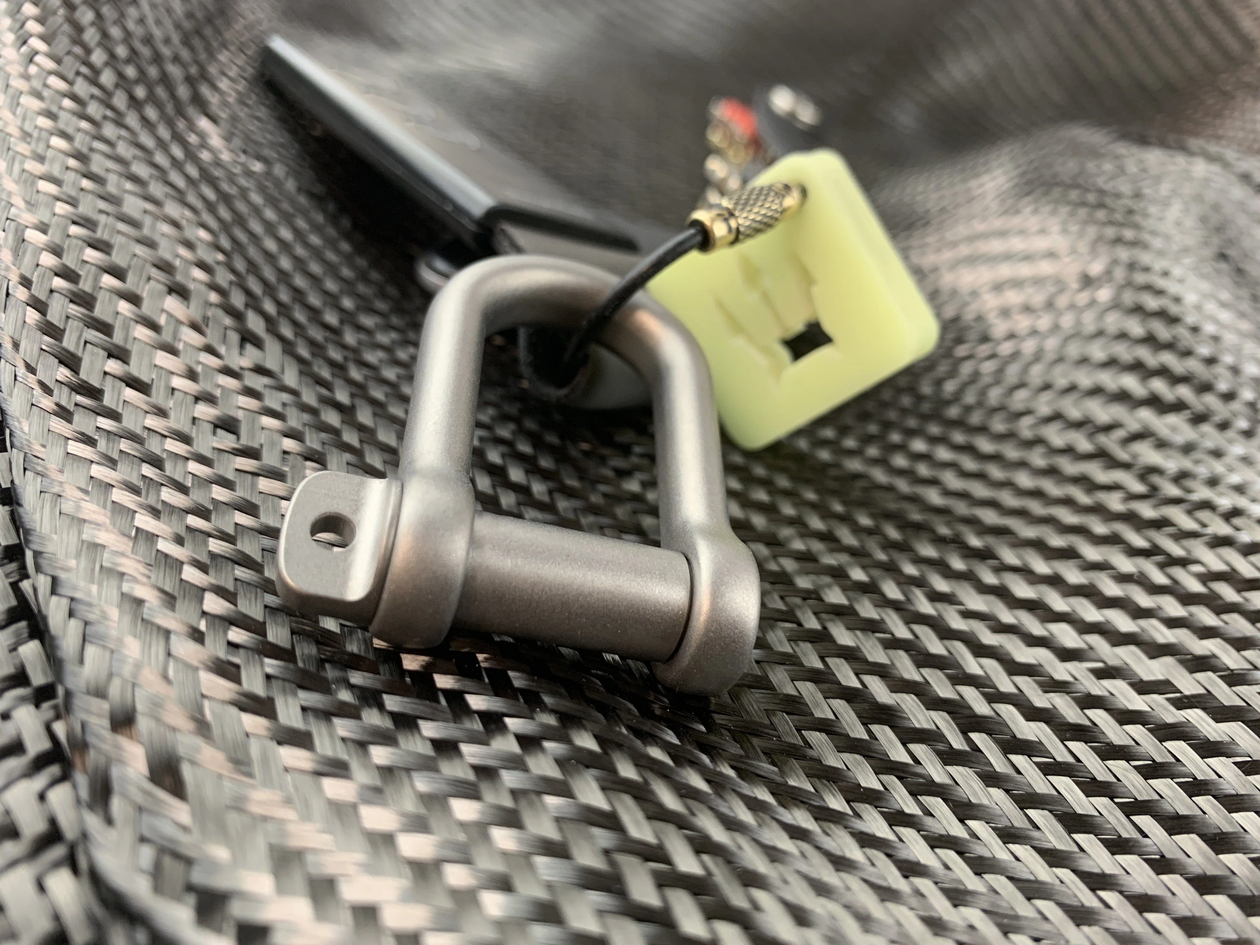 Titanium Gyve Rigging Shackle - Image 9