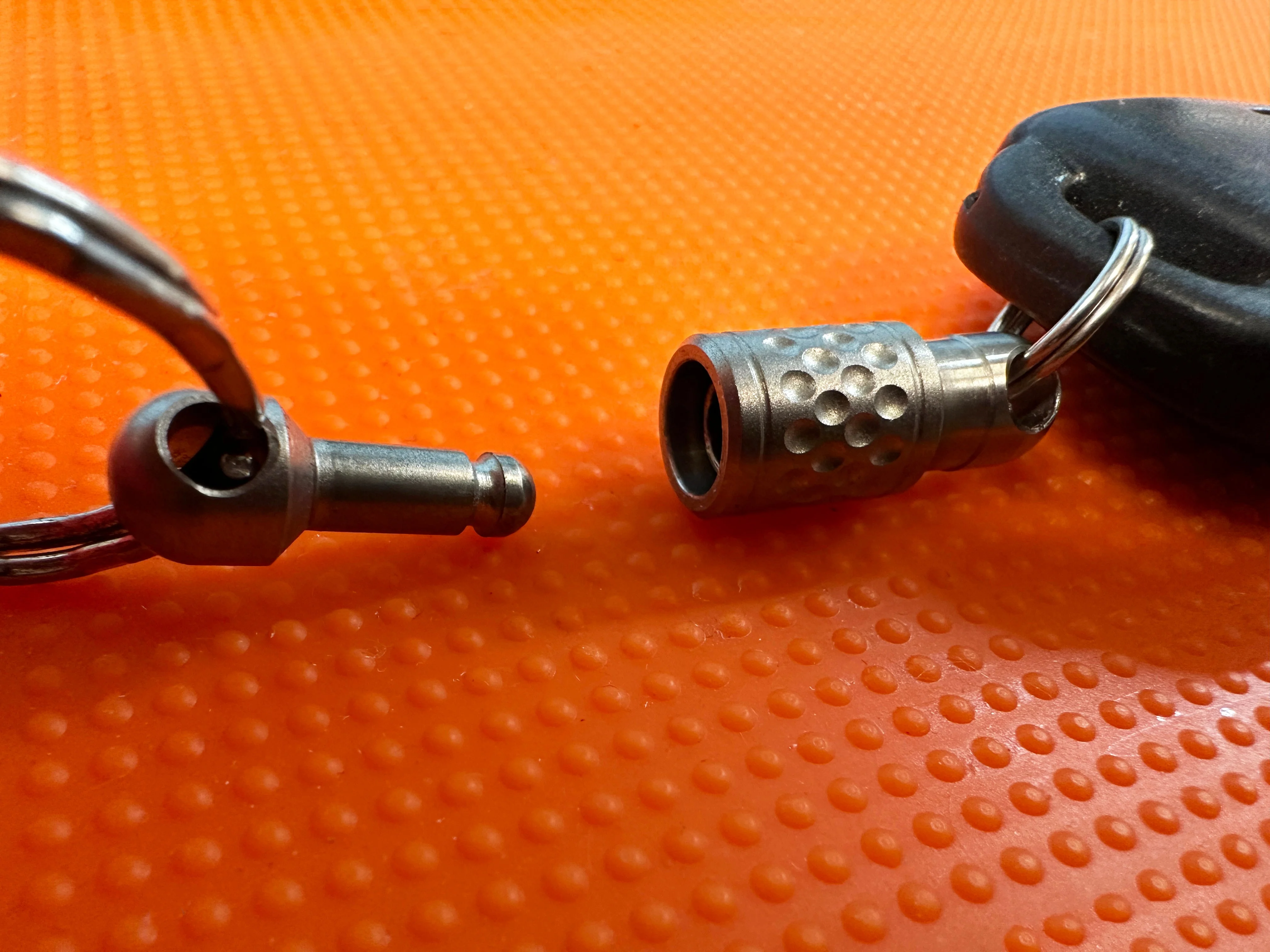 Titanium QD Kwik Release Keychain Coupler - Image 3