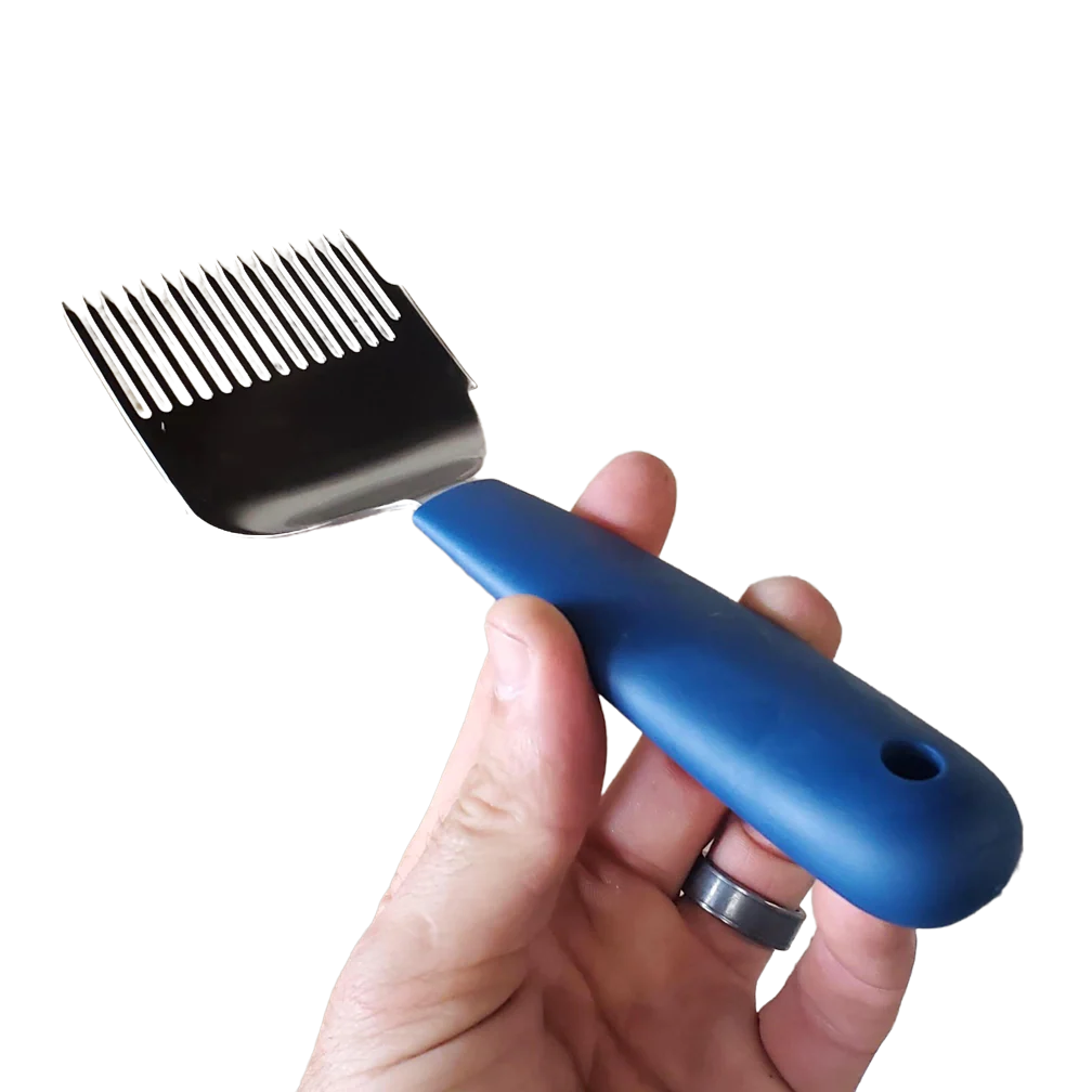 Uncapping Scratcher with Rubber Handle - Image 2
