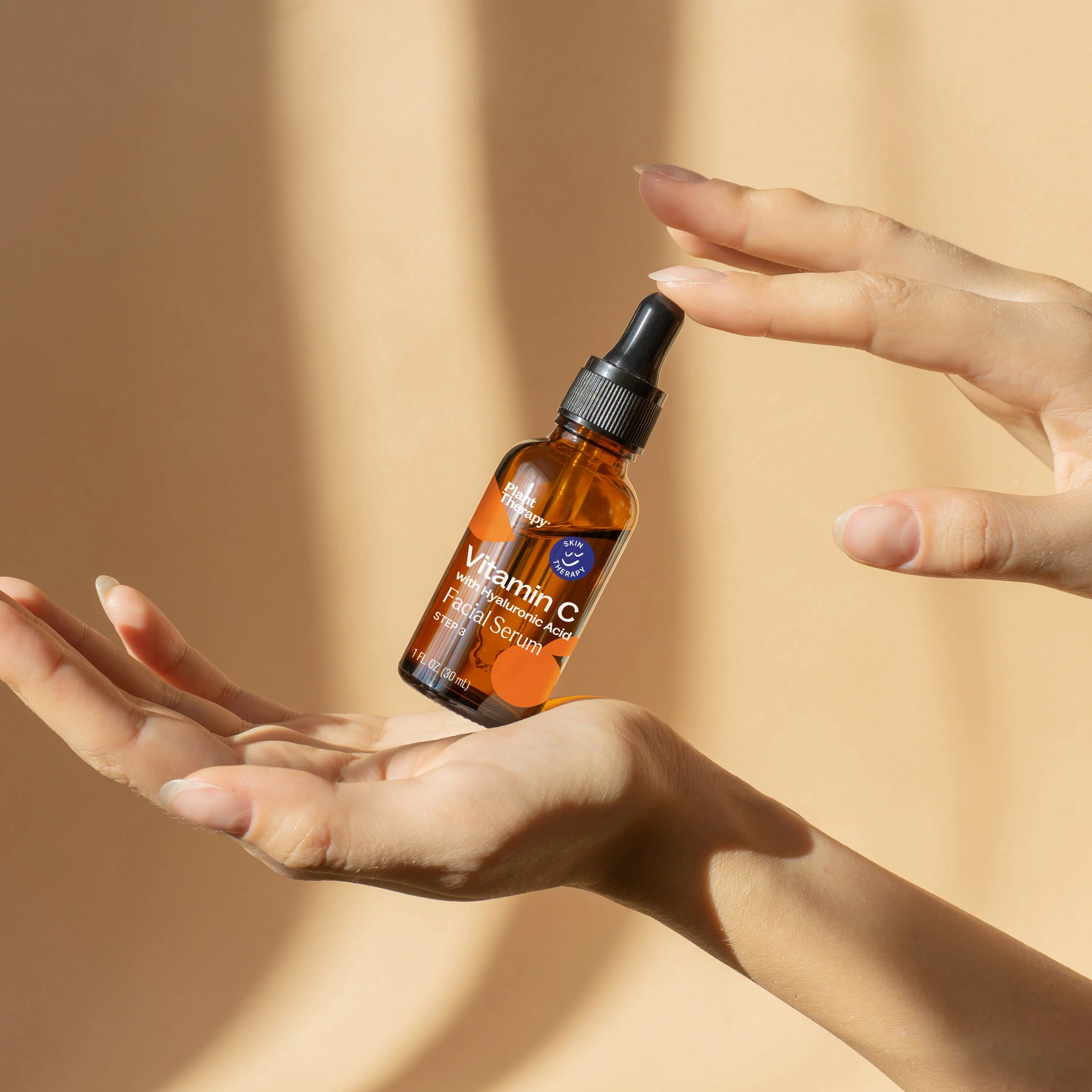 Vitamin C with Hyaluronic Acid Facial Serum - Image 5