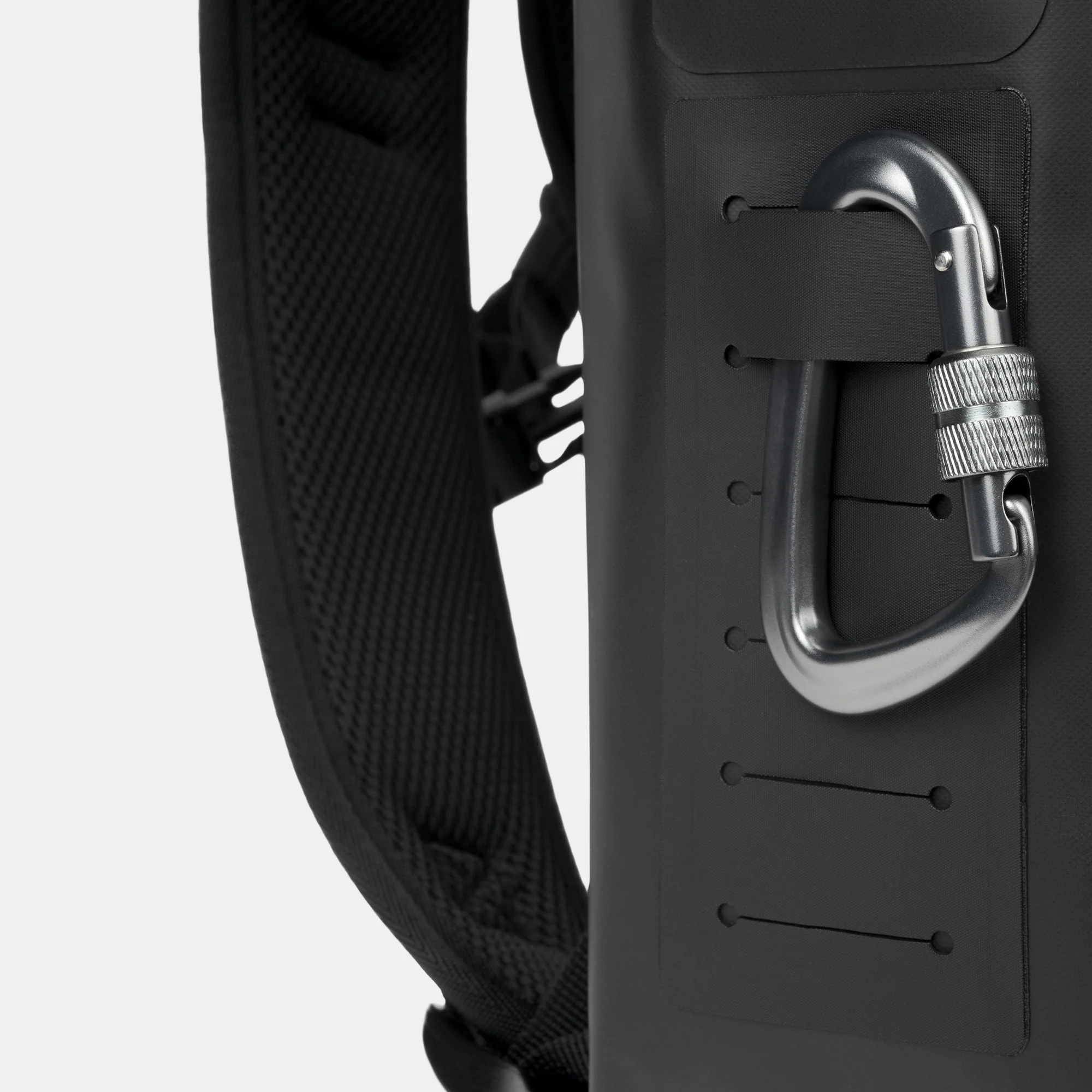 Waterproof Faraday Backpack - Image 4