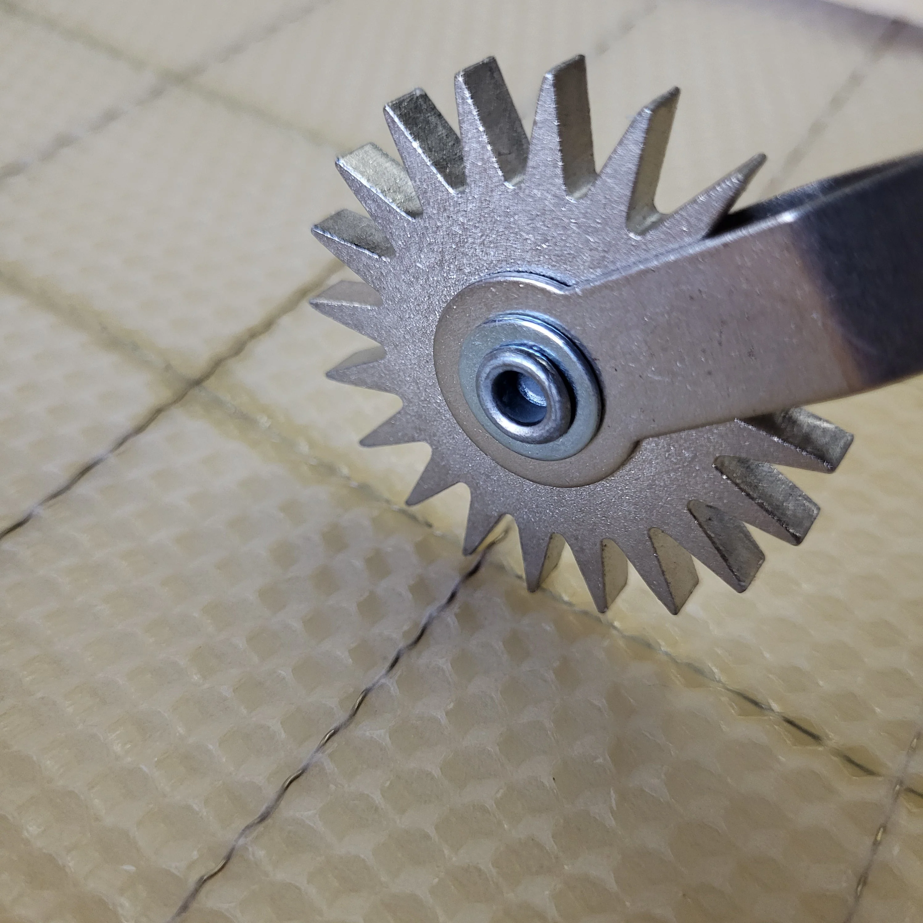Wire Spur Embedder Wheel - Image 7