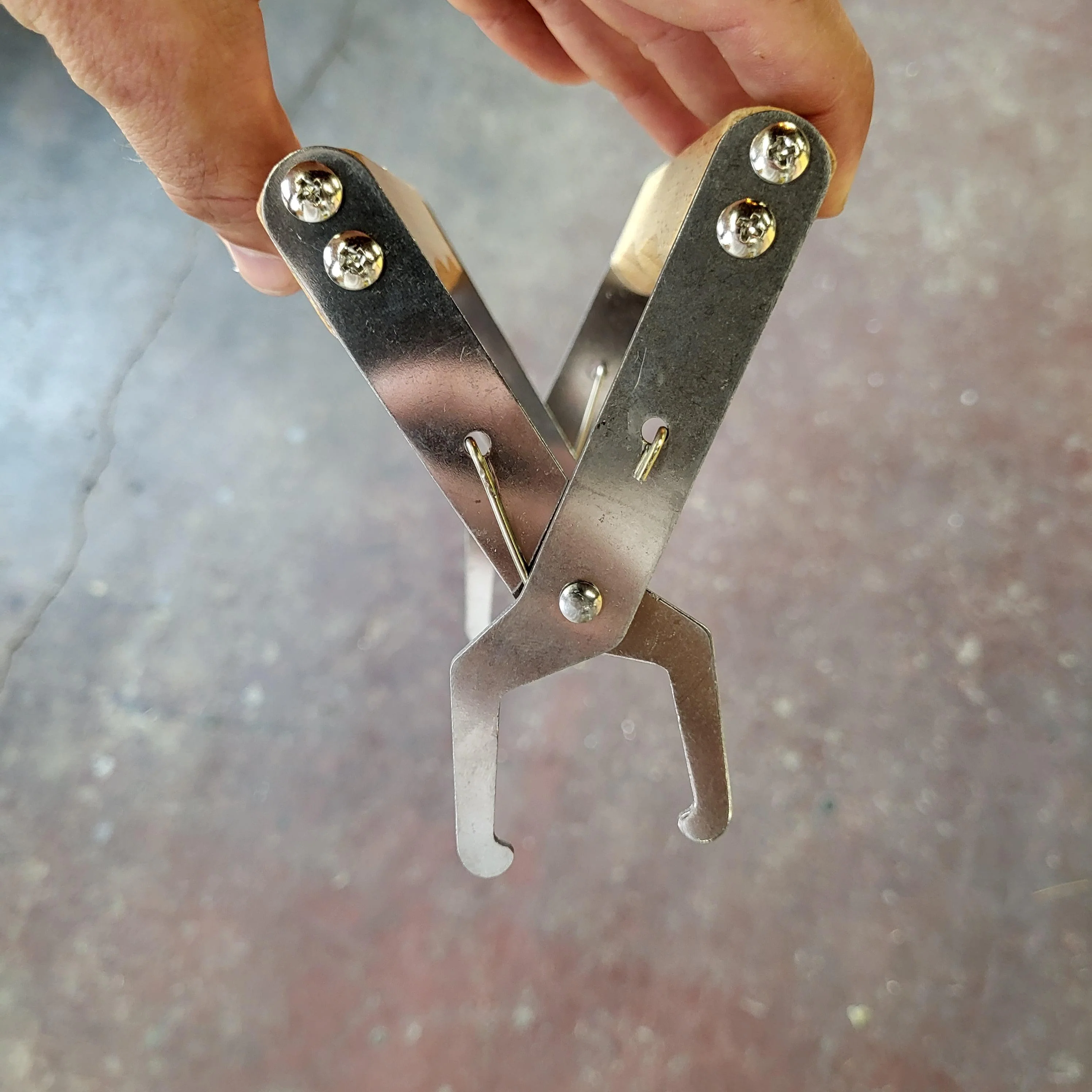 Wooden Frame Grip - Image 4