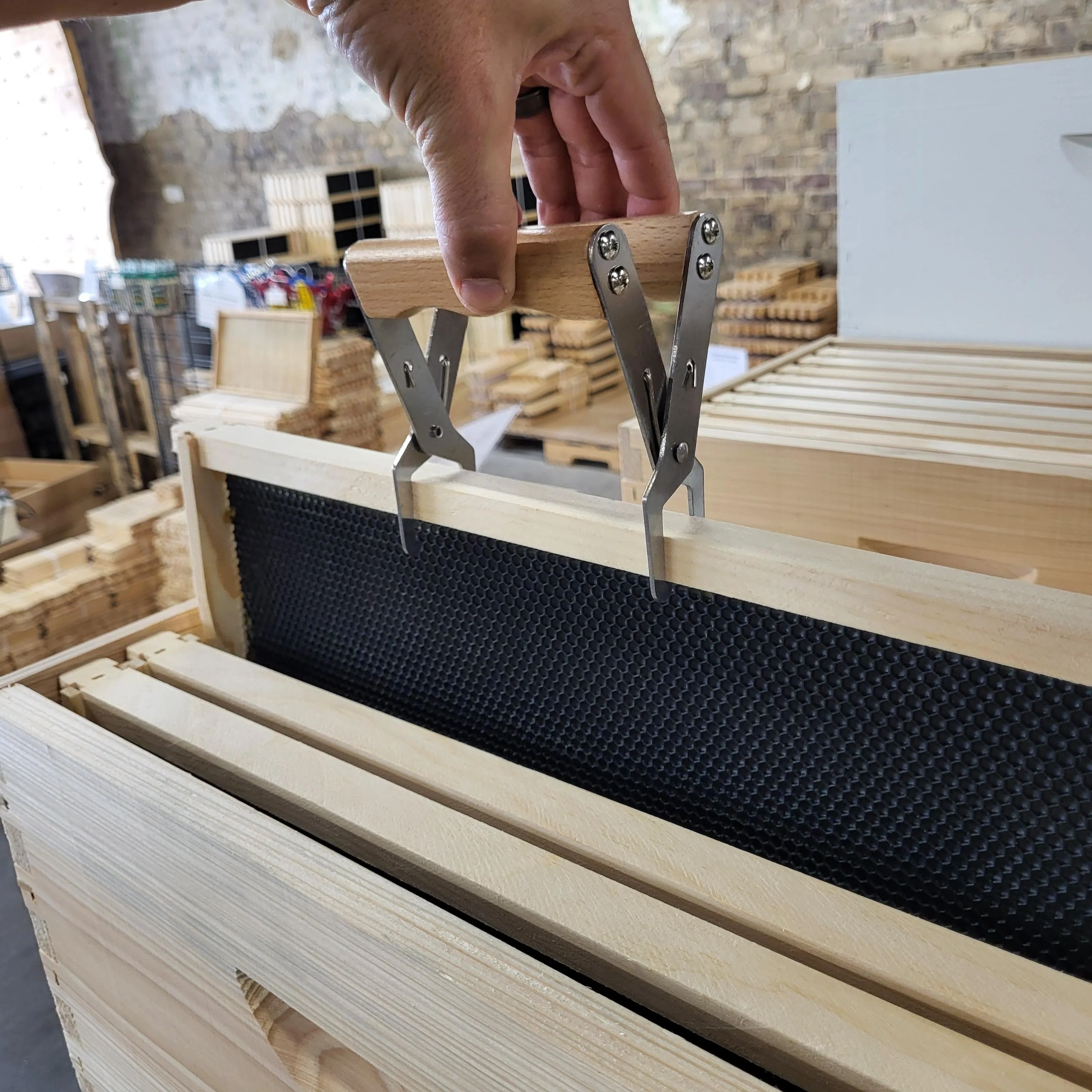 Wooden Frame Grip - Image 5